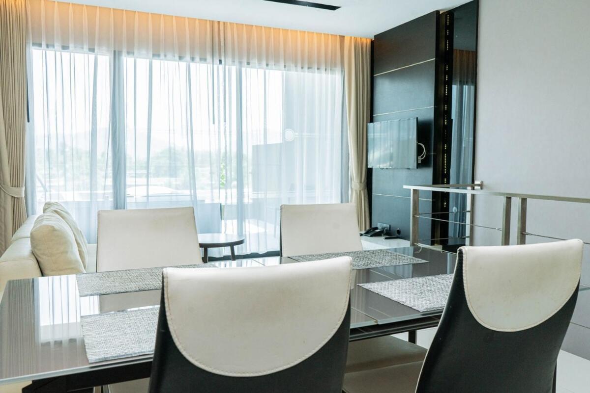 Appartamento Front Phuket Penthouse Family *