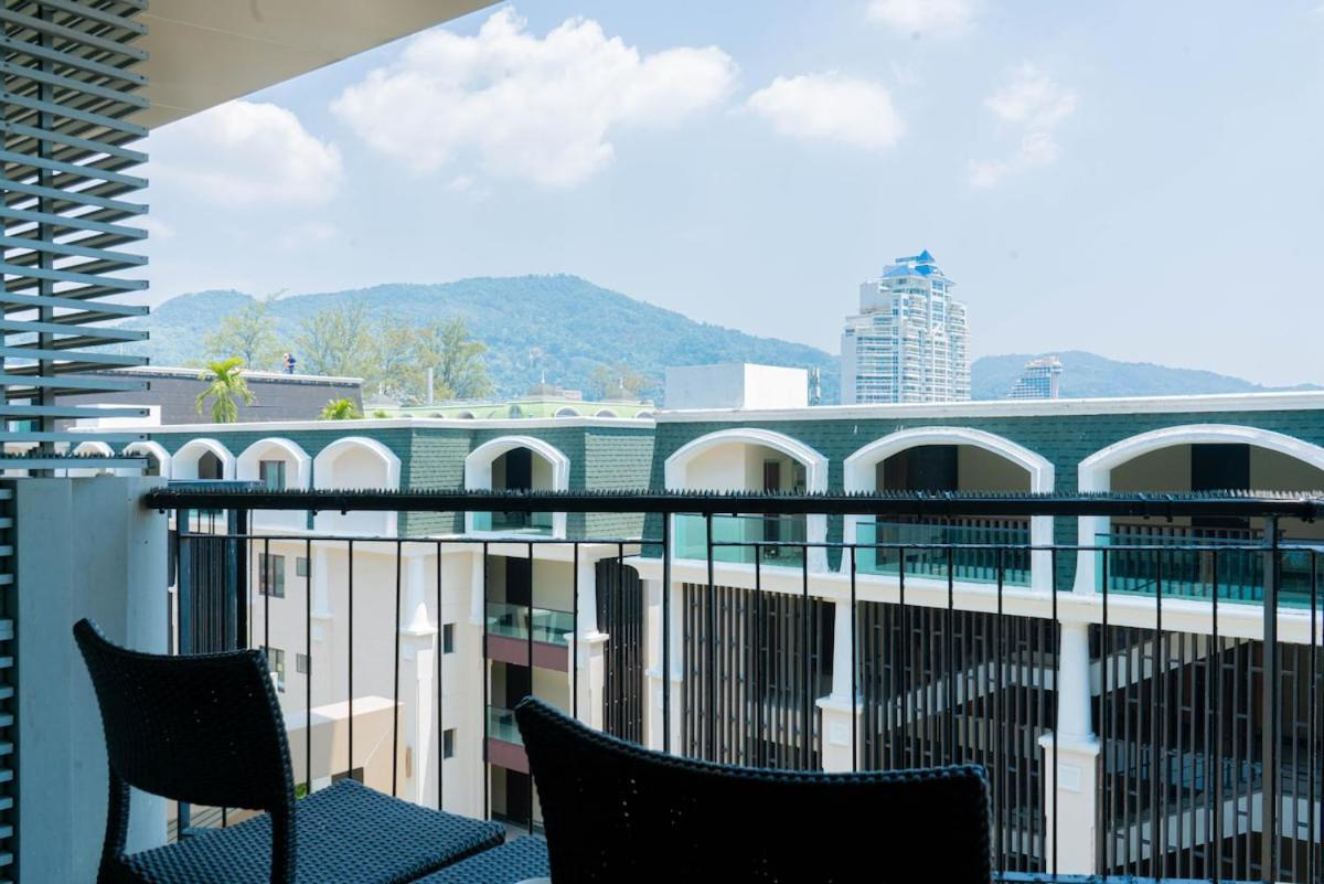 Front Phuket Penthouse Family Appartamento Patong
