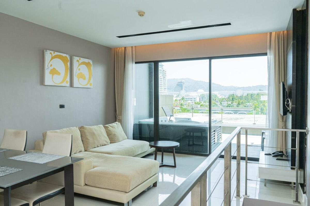 Front Phuket Penthouse Family Patong